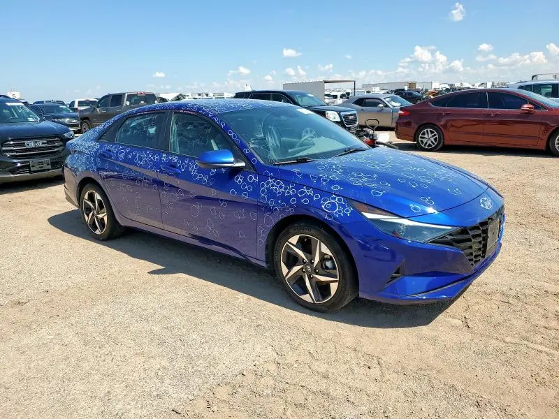 2023 HYUNDAI ELANTRA SEL  
