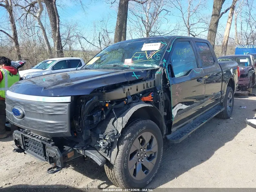 2023 FORD F-150 LIGHTNING LARIAT