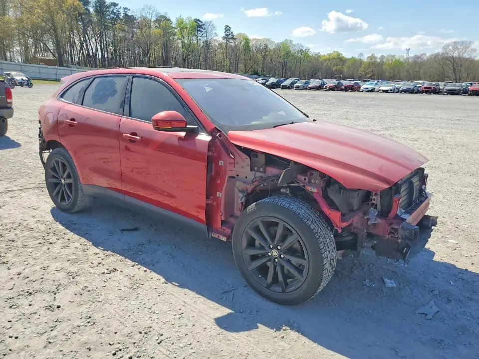 2017 JAGUAR F-PACE   