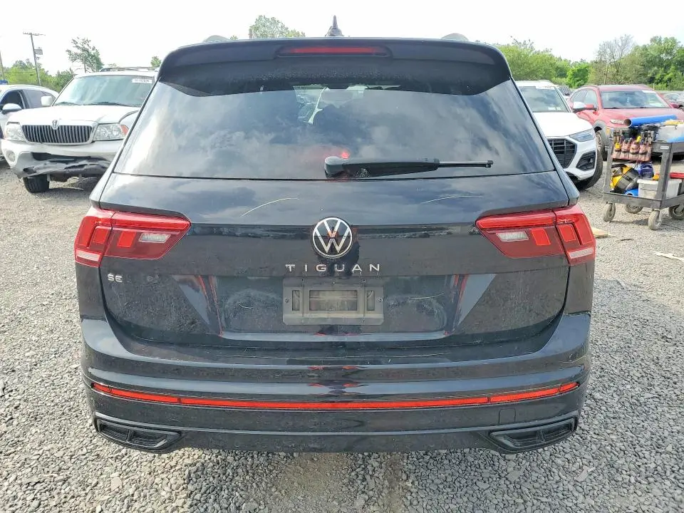 2022 VOLKSWAGEN TIGUAN SE R-LINE BLACK  
