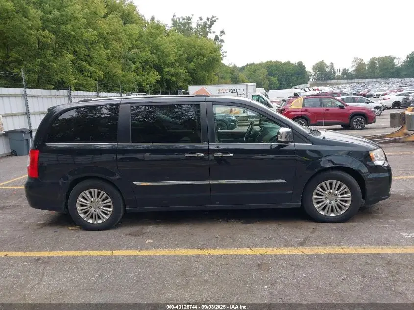 2013 CHRYSLER TOWN & COUNTRY LIMITED