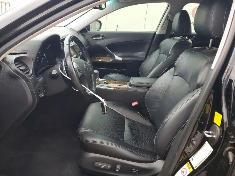 2011 LEXUS IS 350  