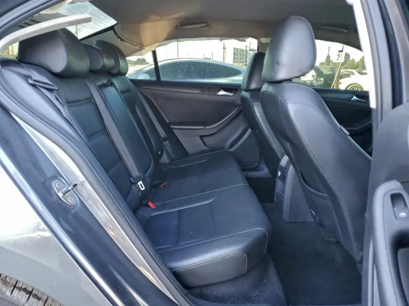 2014 VOLKSWAGEN JETTA SE  