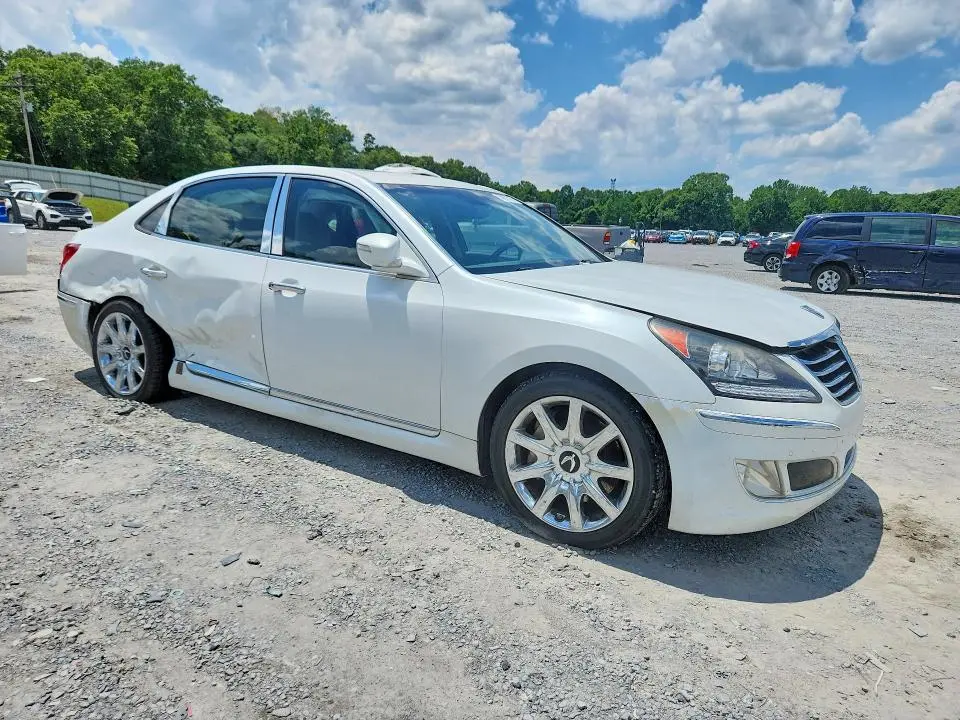 2013 HYUNDAI EQUUS SIGNATURE  
