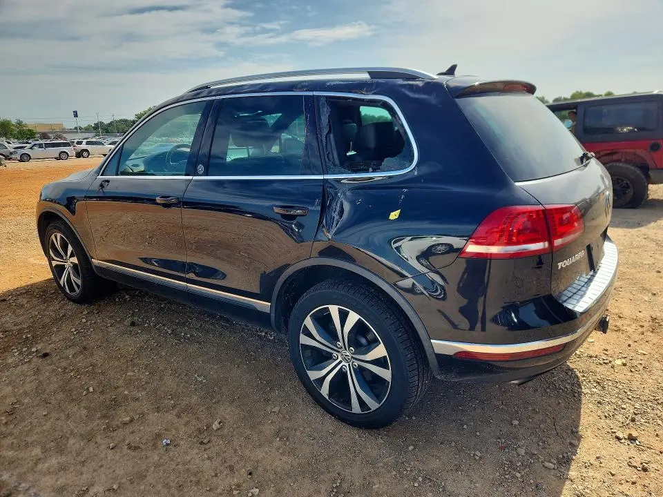 2017 VOLKSWAGEN TOUAREG WOLFSBURG  
