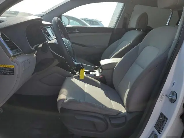 2018 HYUNDAI TUCSON SE  