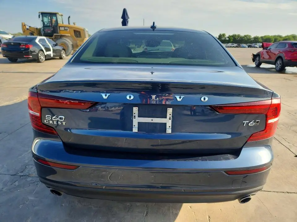 2020 VOLVO S60 T6 MOMENTUM  