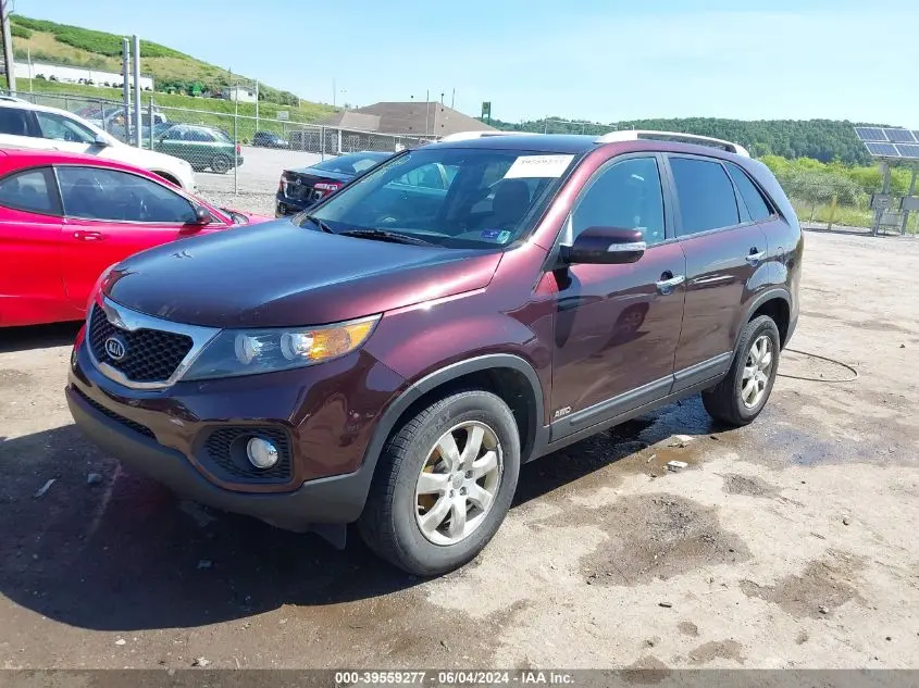2013 KIA SORENTO LX