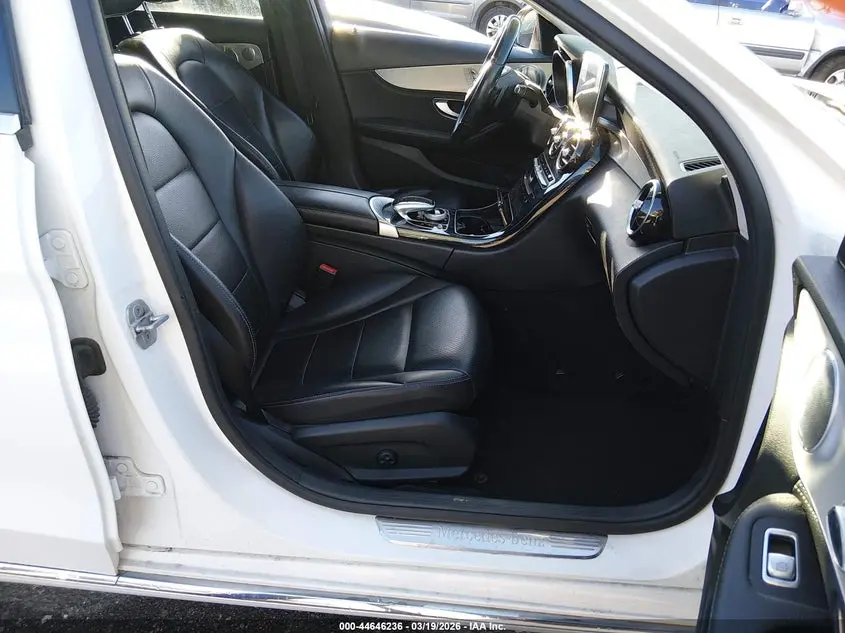 2015 MERCEDES-BENZ C 300 4MATIC