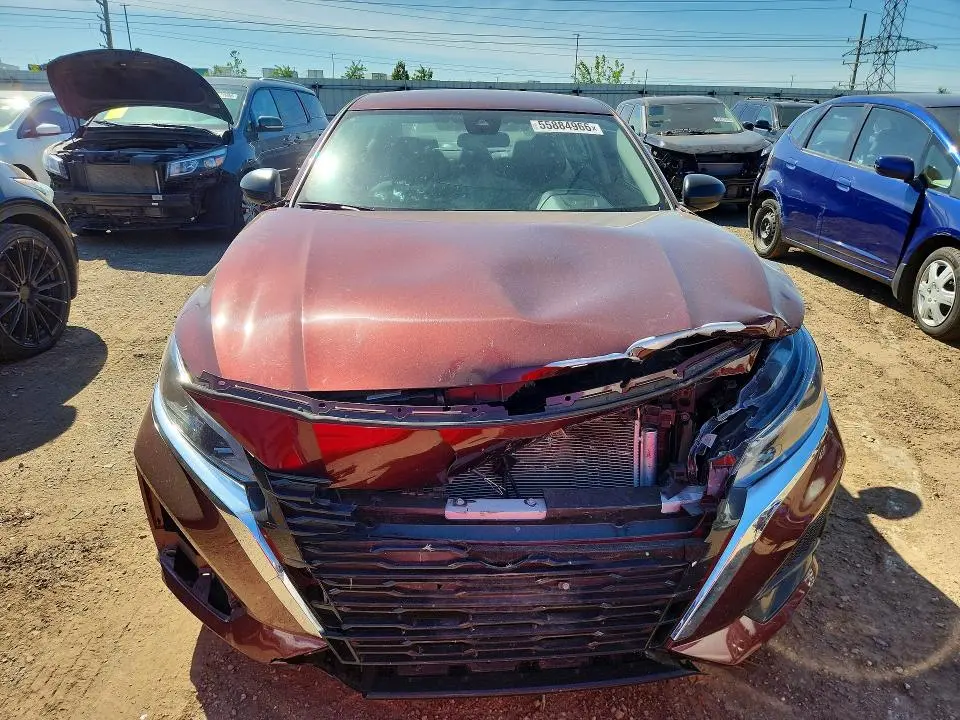 2025 NISSAN ALTIMA SV  