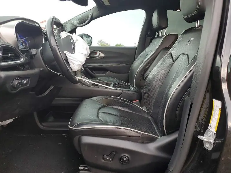 2021 CHRYSLER PACIFICA LIMITED  
