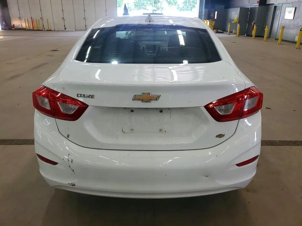 2016 CHEVROLET CRUZE LS  