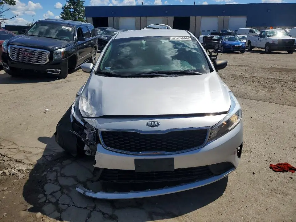 2017 KIA FORTE LX  