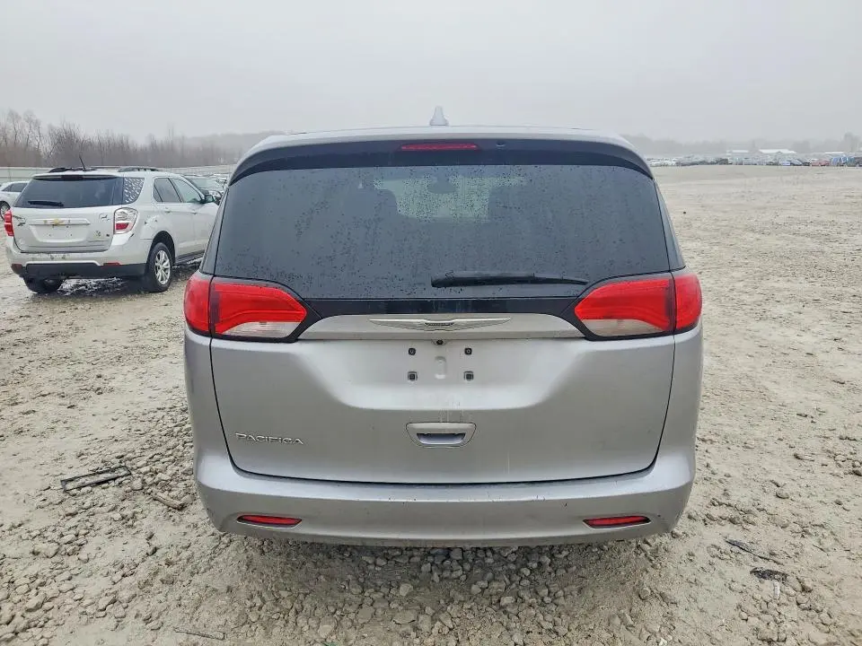2017 CHRYSLER PACIFICA TOURING  