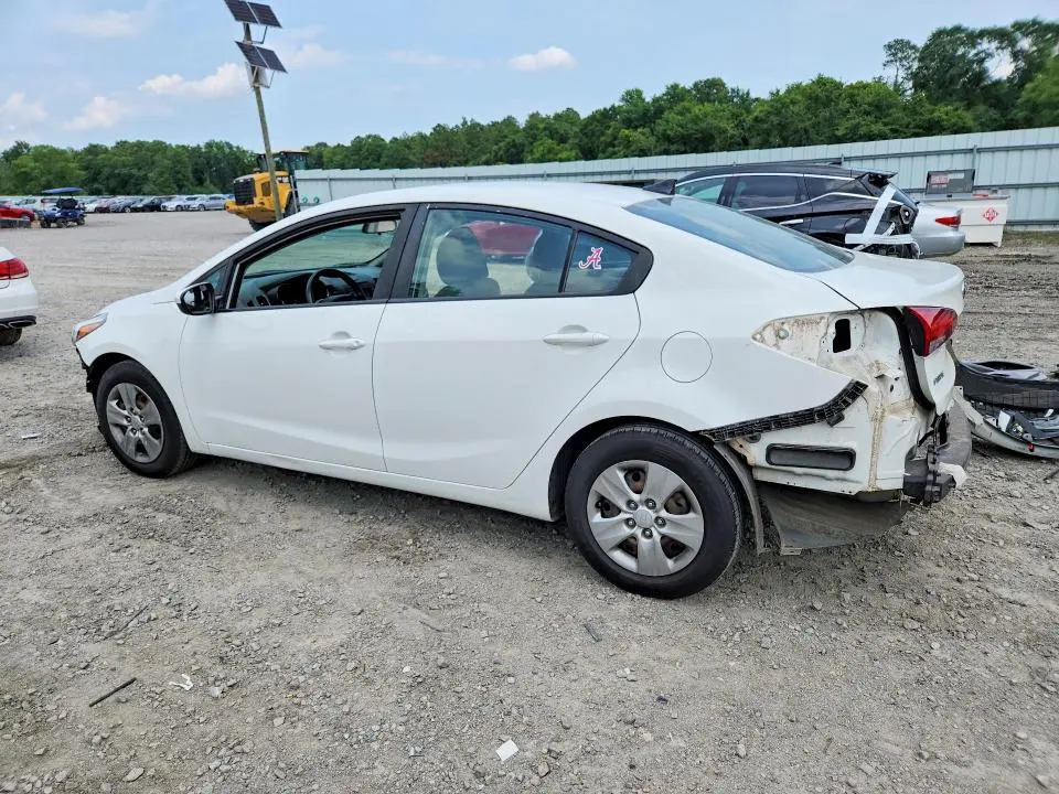 2017 KIA FORTE LX  