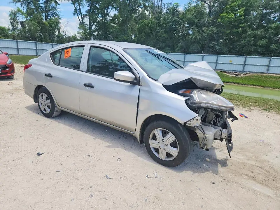 2018 NISSAN VERSA S  