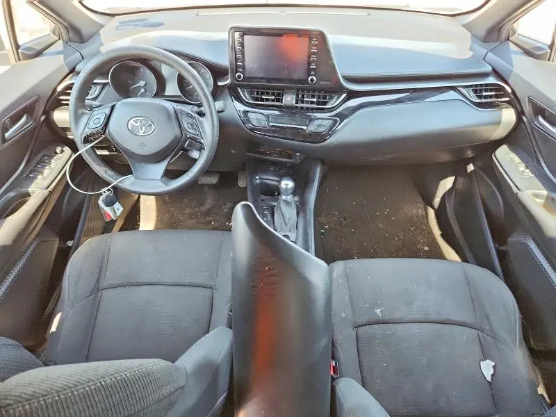 2019 TOYOTA C-HR LE  