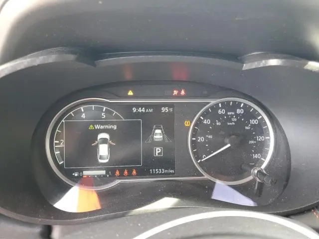 2023 NISSAN VERSA SR  