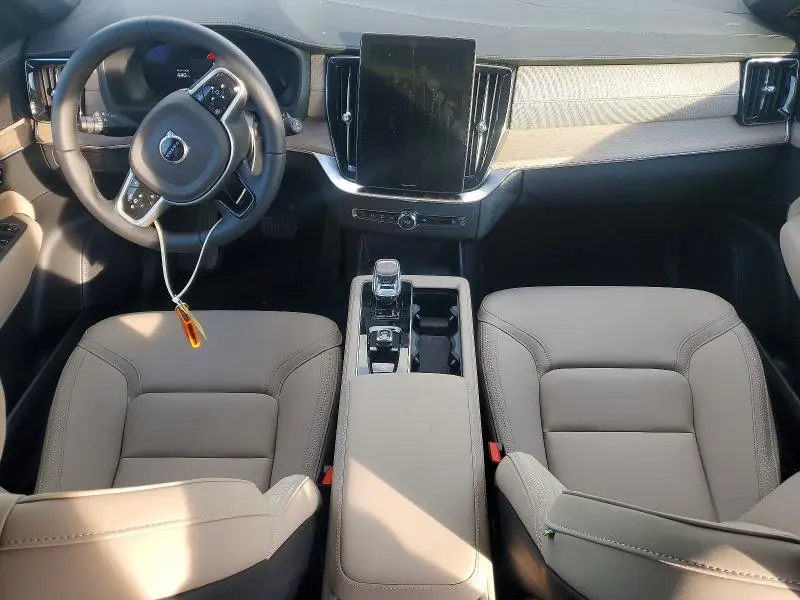 2026 VOLVO XC90 CORE  