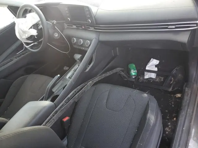 2023 HYUNDAI ELANTRA SE  