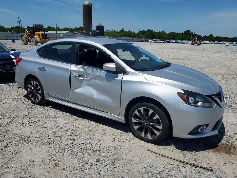 2016 NISSAN SENTRA SR  
