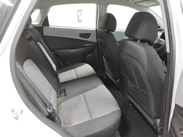 2020 HYUNDAI KONA SE  