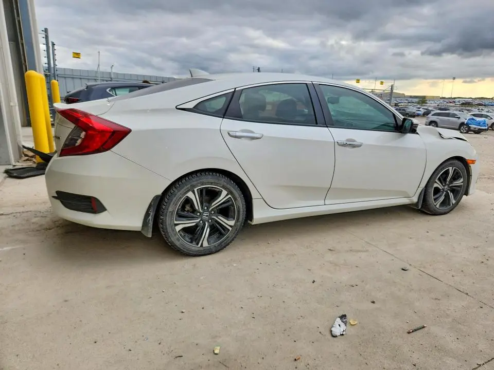 2017 HONDA CIVIC TOURING  