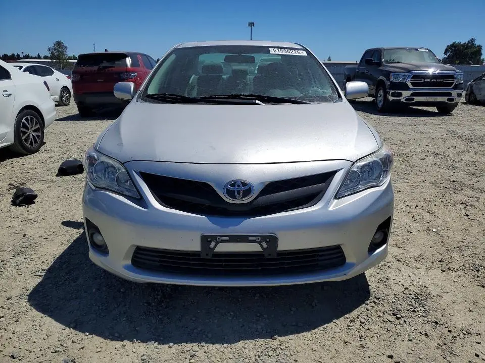 2013 TOYOTA COROLLA LE  