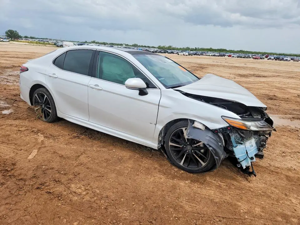 2019 TOYOTA CAMRY XSE V6  