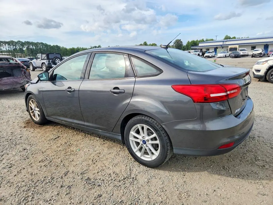2016 FORD FOCUS SE  
