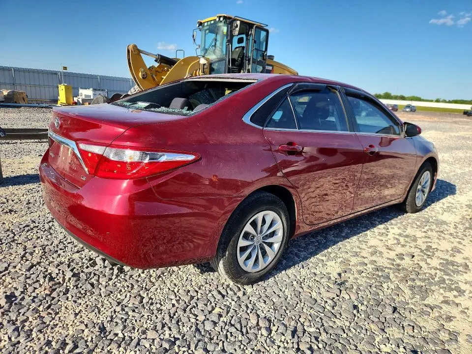 2015 TOYOTA CAMRY LE  