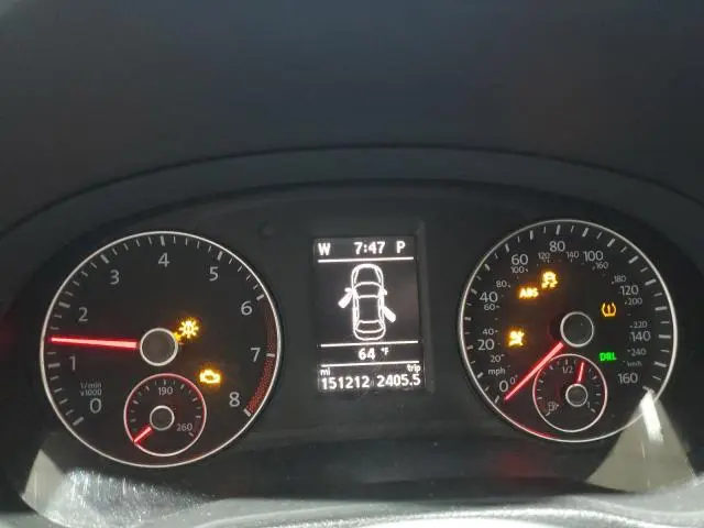 2013 VOLKSWAGEN PASSAT SE  