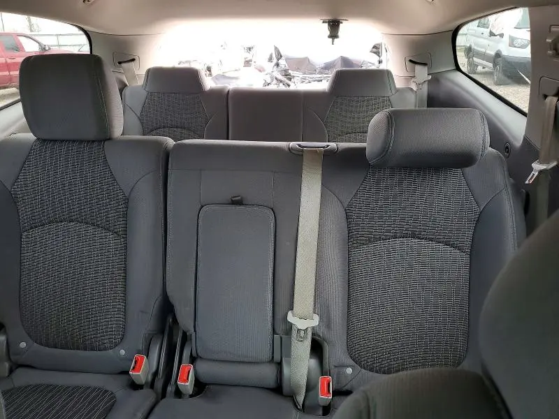 2016 CHEVROLET TRAVERSE LS  
