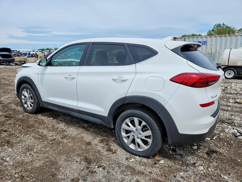 2021 HYUNDAI TUCSON SE  