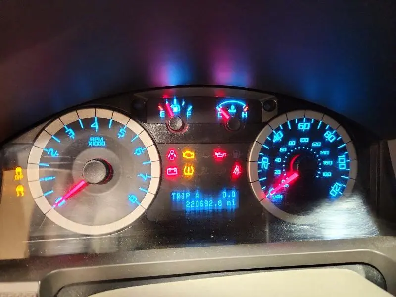 2011 FORD ESCAPE XLT  