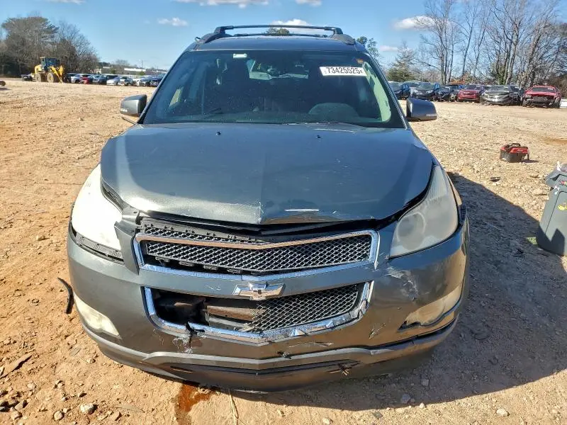 2011 CHEVROLET TRAVERSE LT  