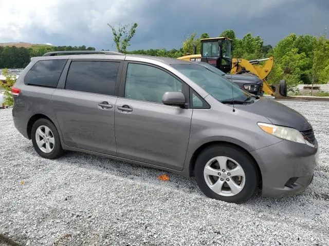 2011 TOYOTA SIENNA LE  