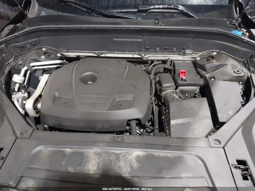 2017 VOLVO XC90 T6 MOMENTUM