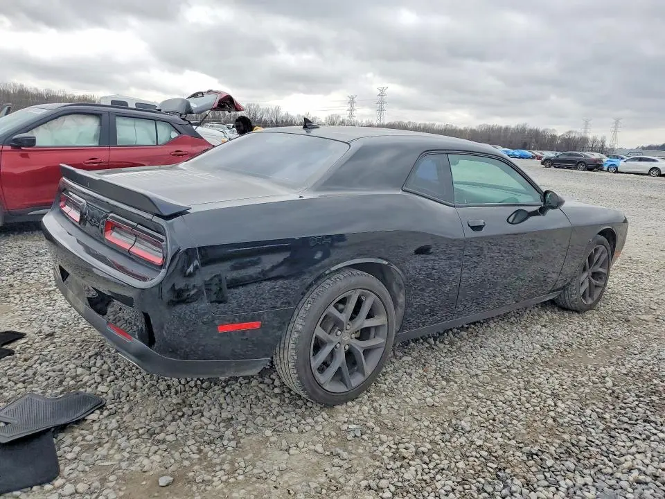 2021 DODGE CHALLENGER SXT  
