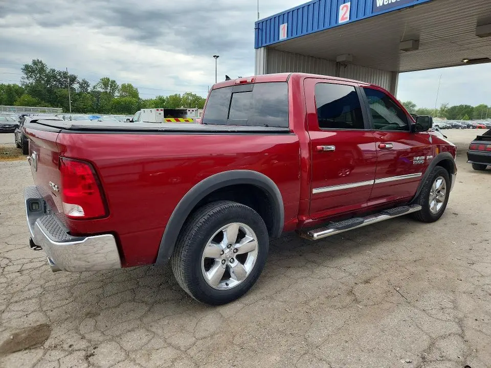 2013 RAM 1500 SLT  