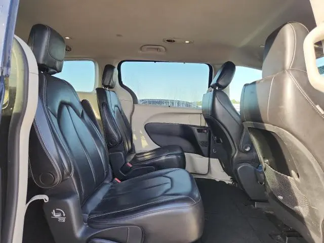 2020 CHRYSLER VOYAGER LXI  