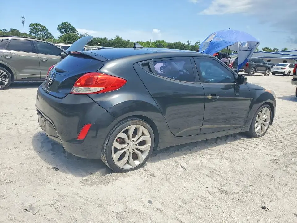 2013 HYUNDAI VELOSTER BASE  