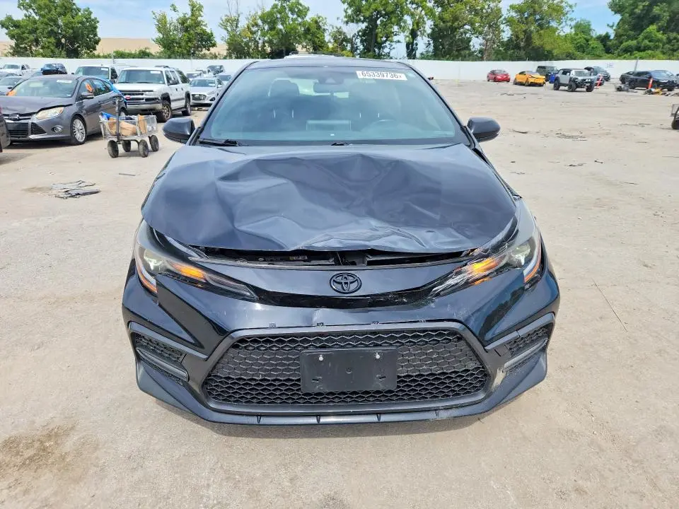 2021 TOYOTA COROLLA SE  