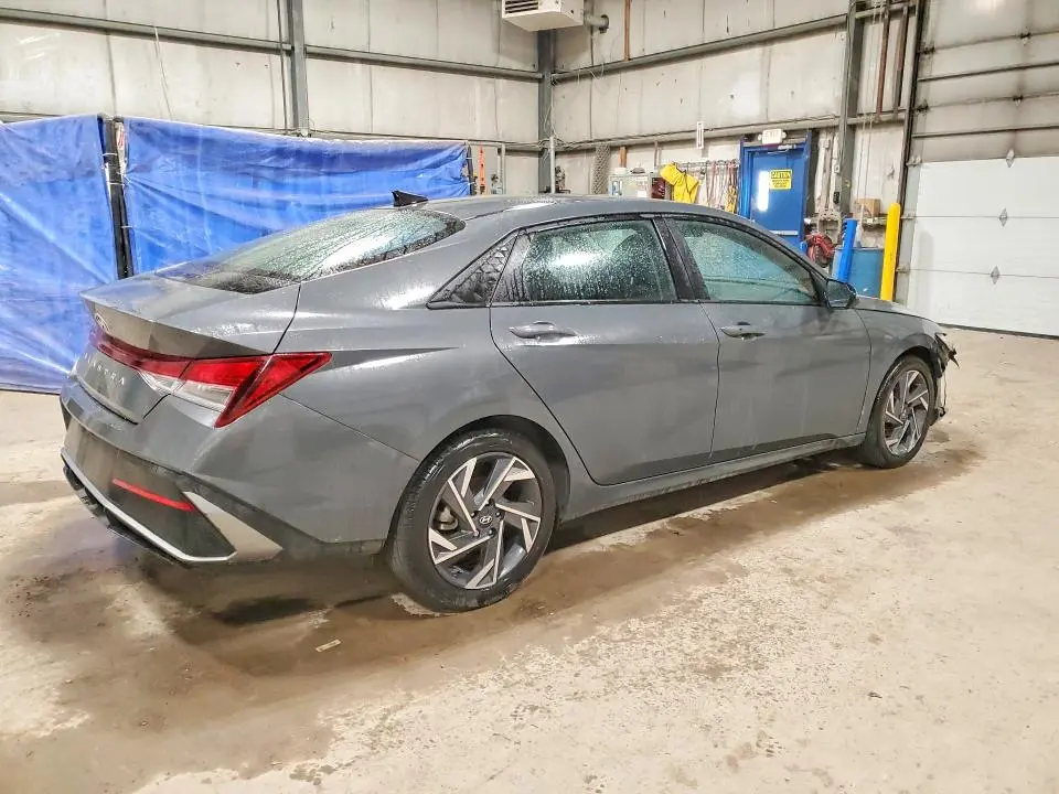 2025 HYUNDAI ELANTRA SEL SPORT  