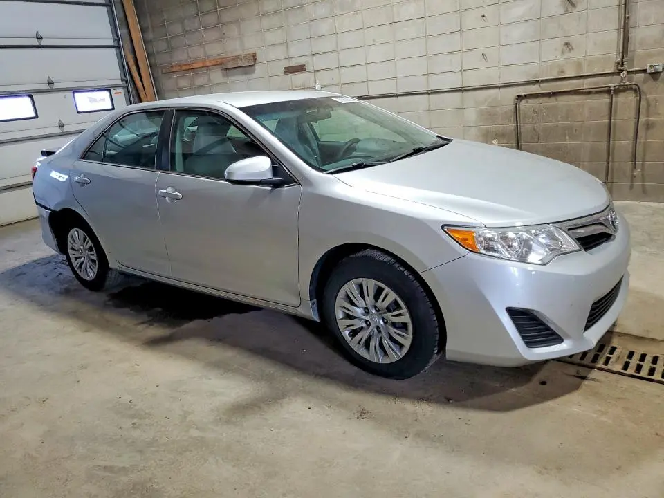 2014 TOYOTA CAMRY LE  
