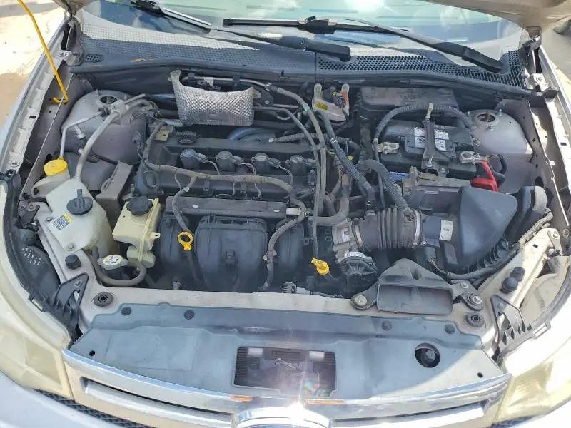 2010 FORD FOCUS SE  