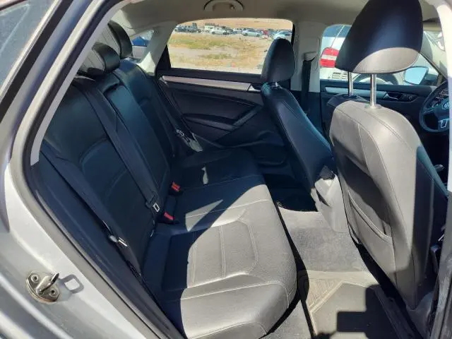 2014 VOLKSWAGEN PASSAT S  