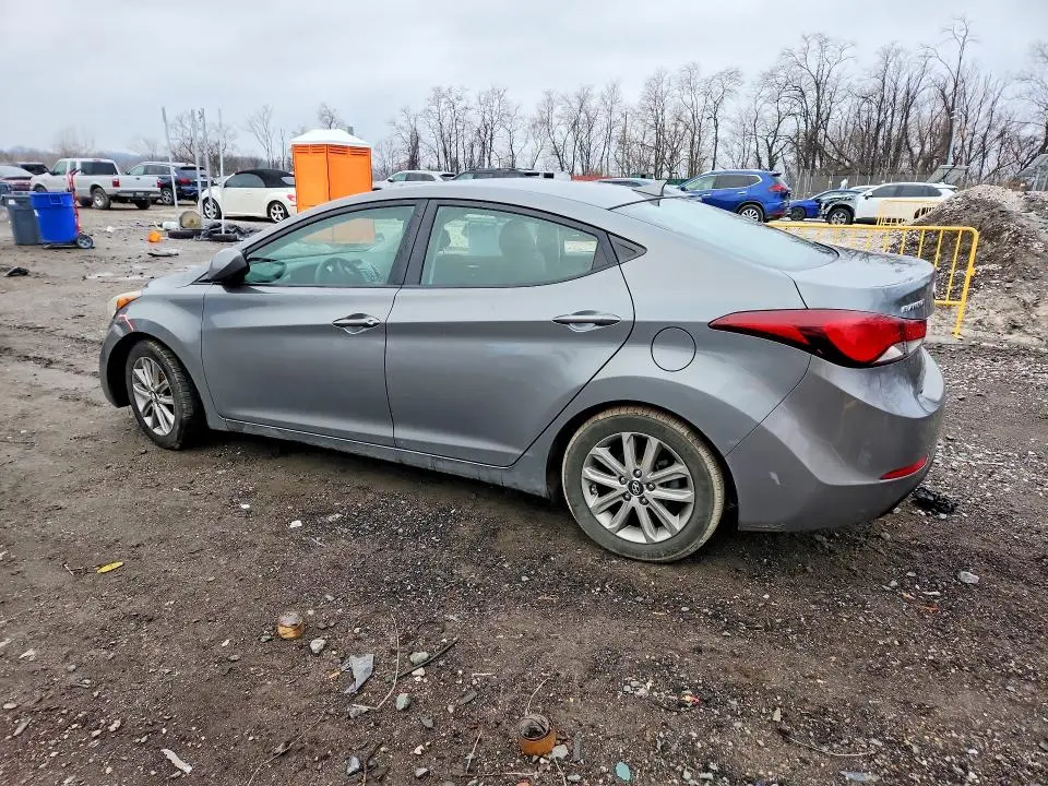 2014 HYUNDAI ELANTRA SE  