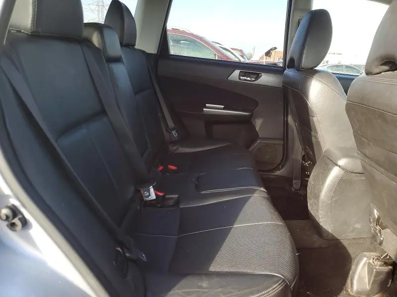 2013 SUBARU FORESTER LIMITED  