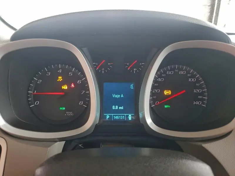 2010 CHEVROLET EQUINOX LT  